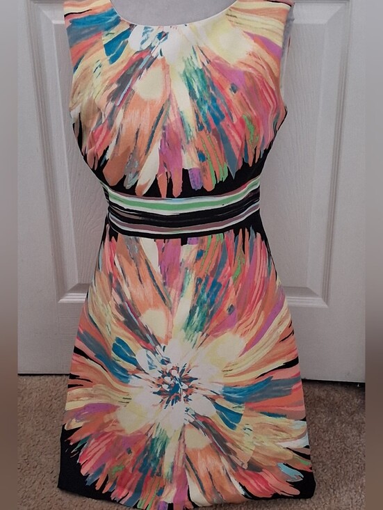 Signature by Sangria Dresses & Skirts - Sangria Floral Print Sheath Dress  Size 8